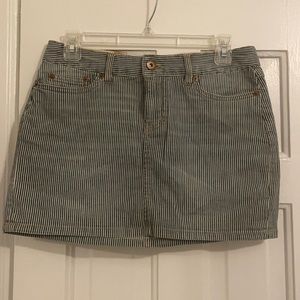 H&M pin stripe mini skirt